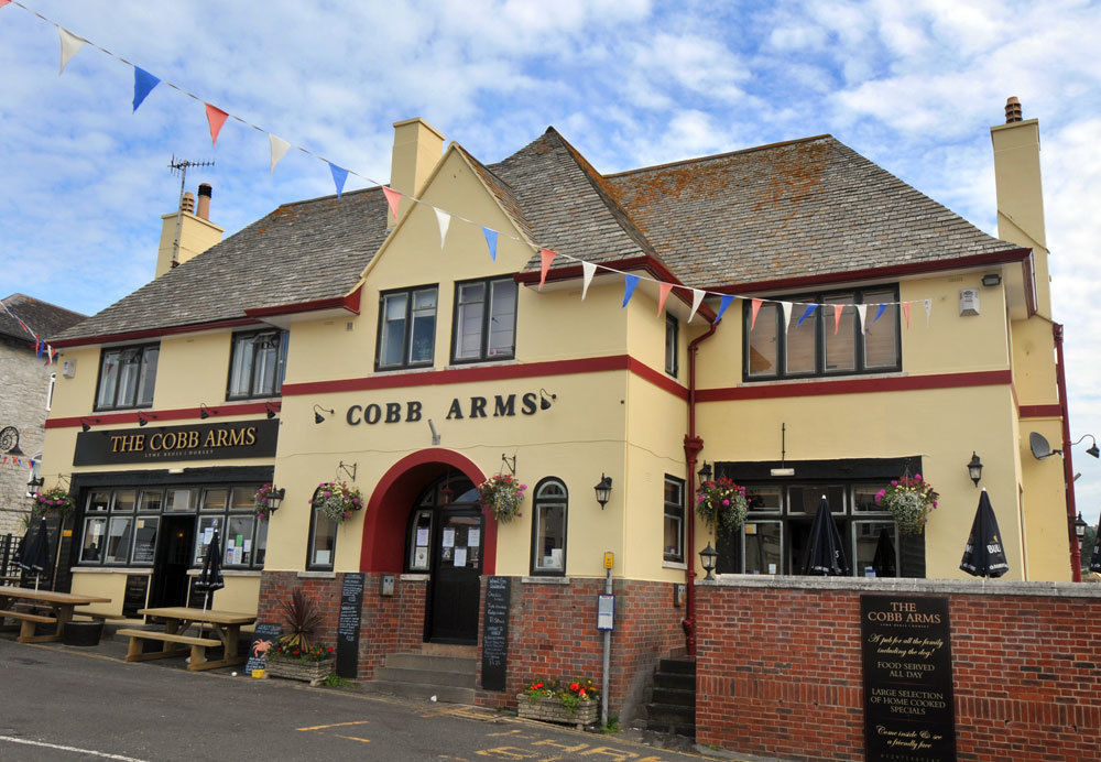 Cobb Arms Hotel ไลม์รีจิส ภายนอก รูปภาพ